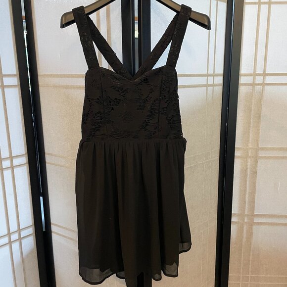 Tobi Dresses & Skirts - Tobi Cross Back Black Dress